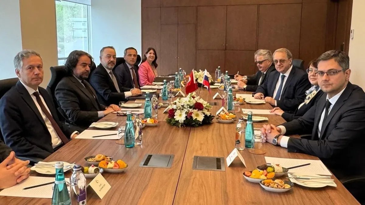 مباحثات روسية تركية مكثفة حول سوريا وغزة: تركيز على الحل السياسي وتحذير من التصعيد