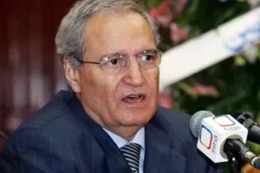 مسؤولة أمريكية سابقة تكشف: فاروق الشرع تعهد بعدم تهديد إسرائيل وسعى لعلاقات إقليمية جديدة