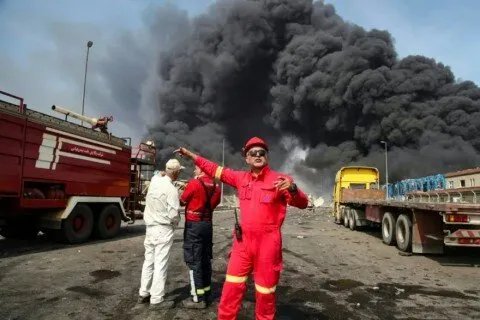 إيران: ارتفاع حصيلة انفجار ميناء بندر عباس إلى 8 قتلى و750 جريحًا وجهود مضنية لإخماد النيران