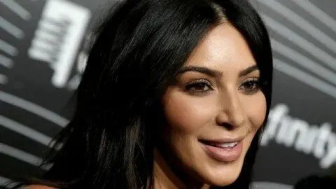 محاكمة سرقة مجوهرات كيم كارداشيان: تفاصيل جديدة وقصة 'اللصوص الجدود' في باريس