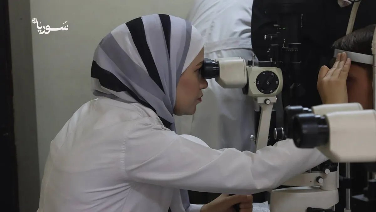 بعد 12 عامًا من الدمار: إعادة افتتاح مشفى العيون في حلب وتقديم خدمات مجانية