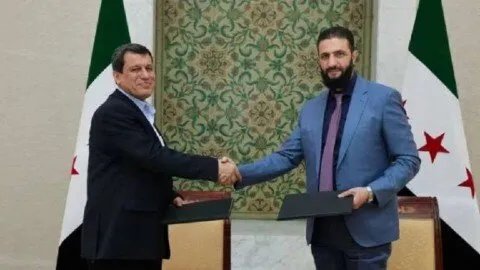 الرئاسة السورية ترد على مطالب الأكراد باللامركزية وتؤكد: لن نسمح بتقسيم البلاد