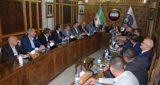 وفد أردني يبحث في دمشق تعزيز التعاون الاقتصادي وتذليل عقبات التجارة