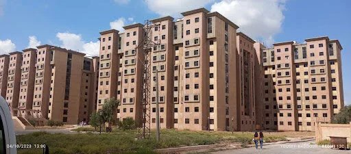 مدير السكن الجامعي بحمص: محاسبة المتسببين في أحداث المدينة الجامعية وتأكيد على أمن واستقرار السكن