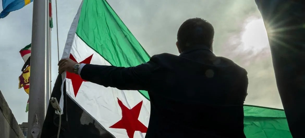 نجاح دبلوماسي لسوريا في مجلس الأمن: حضور وزير الخارجية ورفع العلم الجديد يمثلان بداية مرحلة جديدة