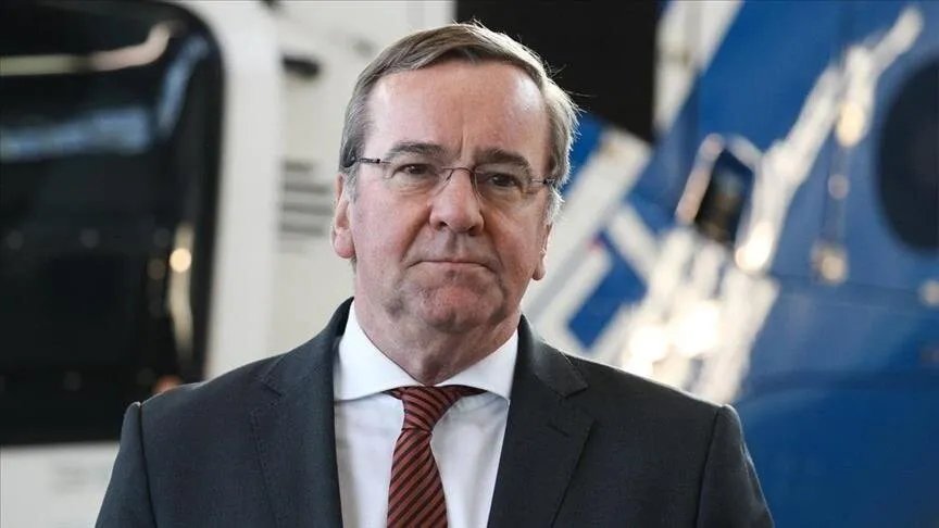 وزير الدفاع الألماني يحذر: هزيمة أوكرانيا تهدد الناتو وأمن أوروبا