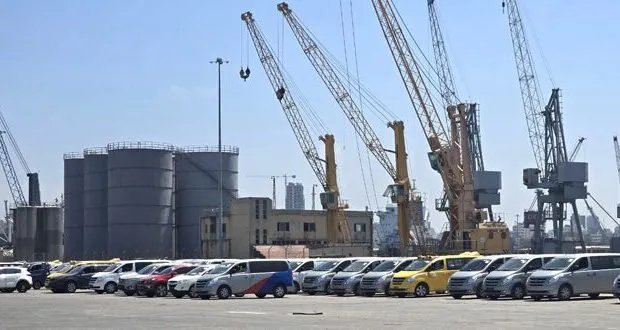 انتعاش مرفأ طرطوس: وصول أول شحنة سيارات أوروبية مباشرة منذ سنوات