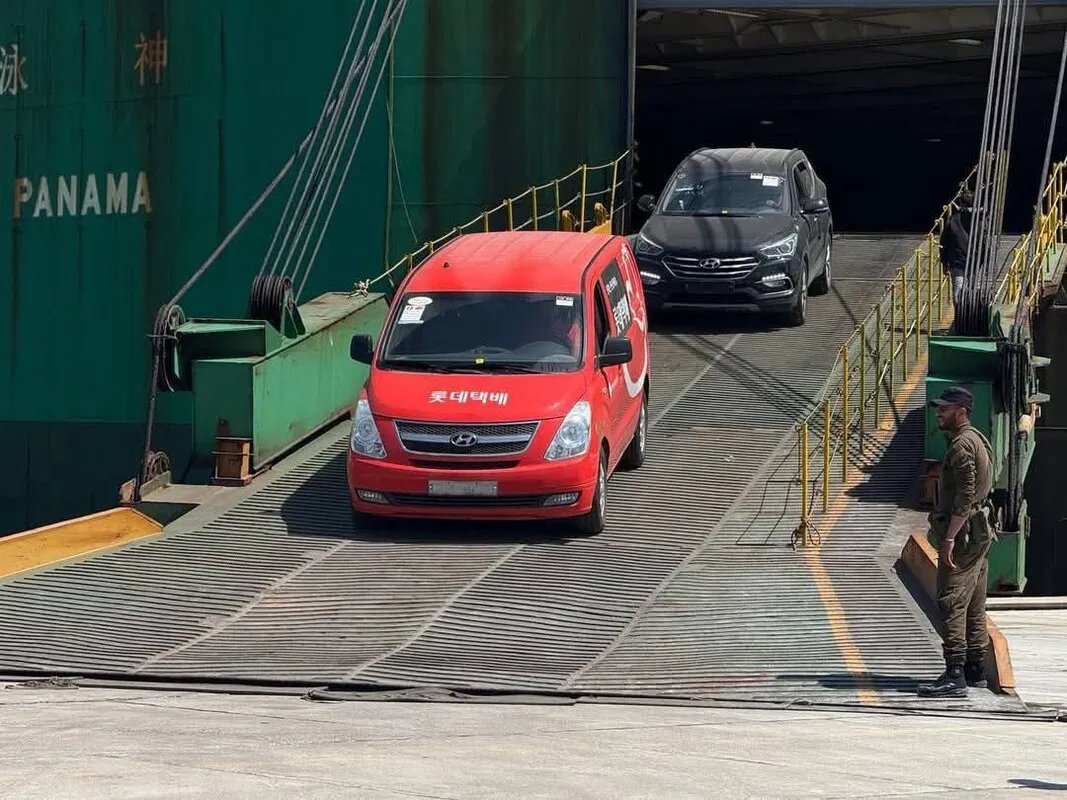 طرطوس تستقبل أول شحنة سيارات منذ سنوات.. هل هي إشارة لتعافي التجارة السورية؟