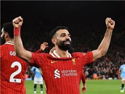 محمد صلاح يحطم الأرقام القياسية ويصبح الهداف التاريخي الأجنبي للدوري الإنجليزي