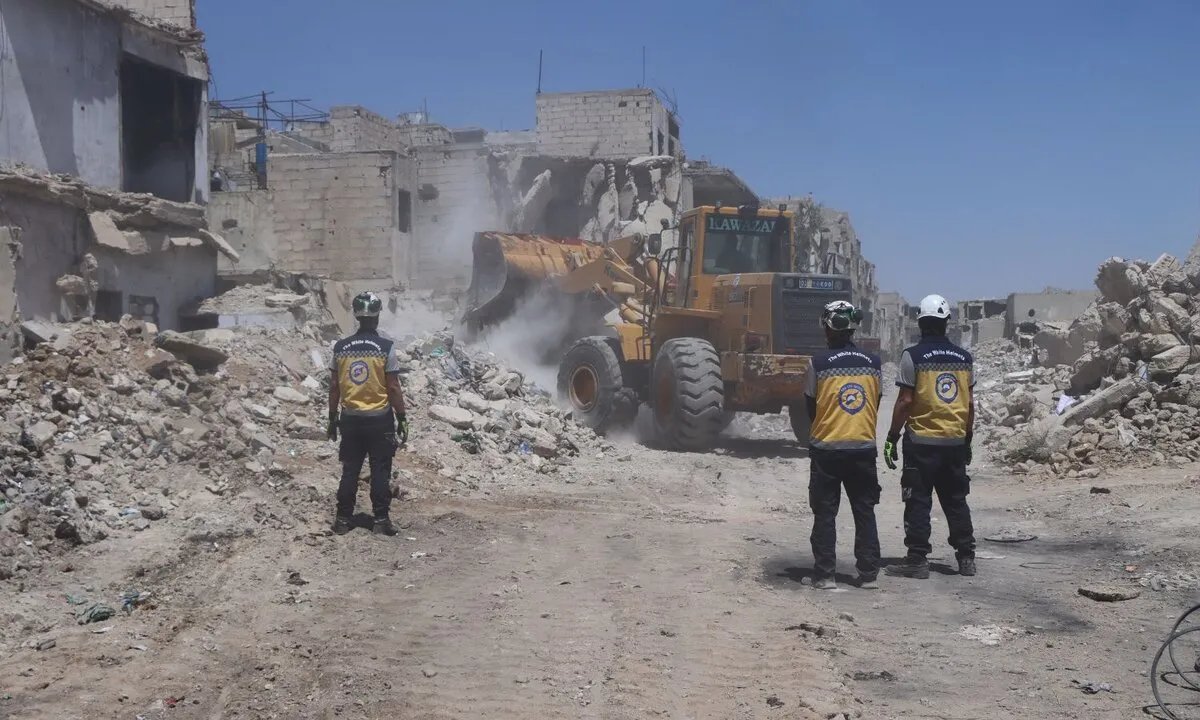 دمشق تحت الأنقاض: عودة الحياة تتعثر في جوبر والقابون رغم جهود الإزالة