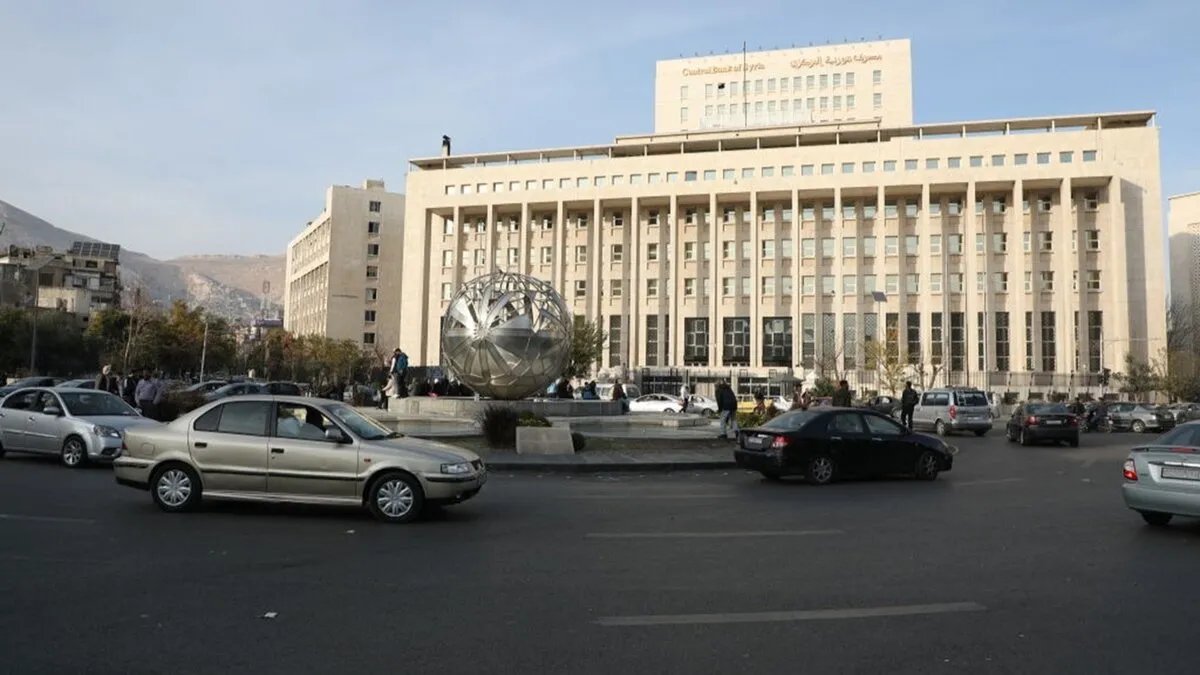 تحسن محدود: الليرة السورية تستعيد بعضاً من قيمتها أمام الدولار في السوق السوداء