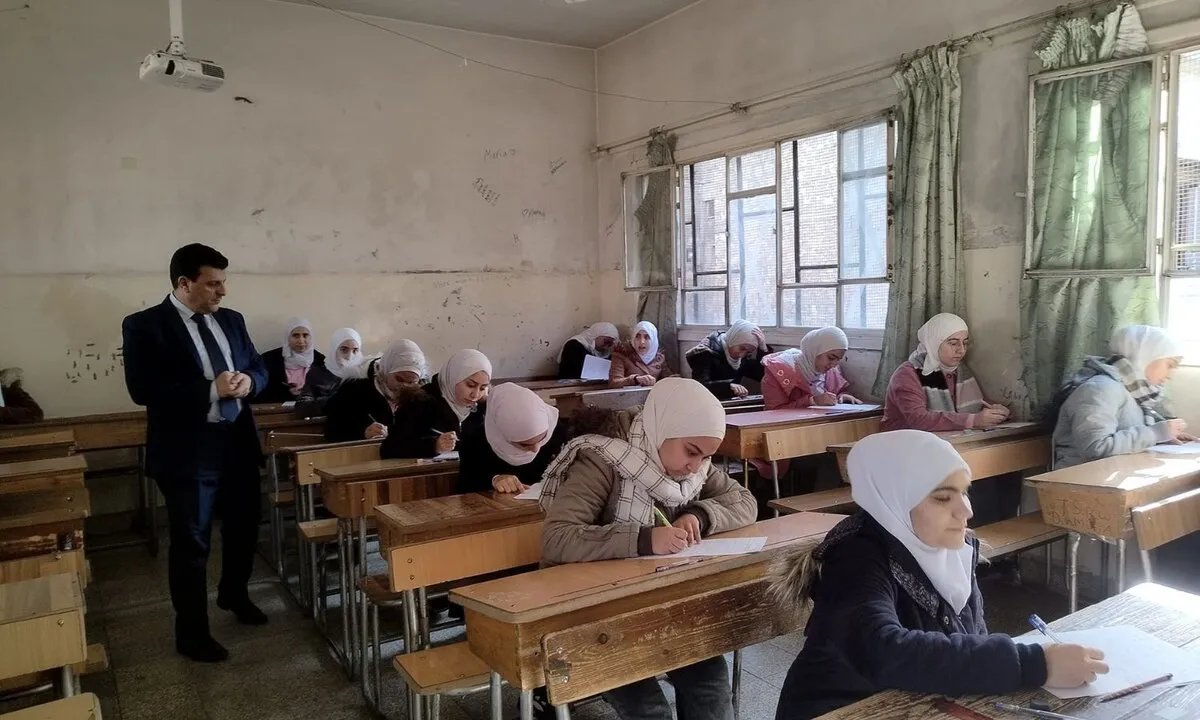 تمديد التسجيل لامتحانات الشهادتين: التربية تمنح الطلاب فرصة إضافية