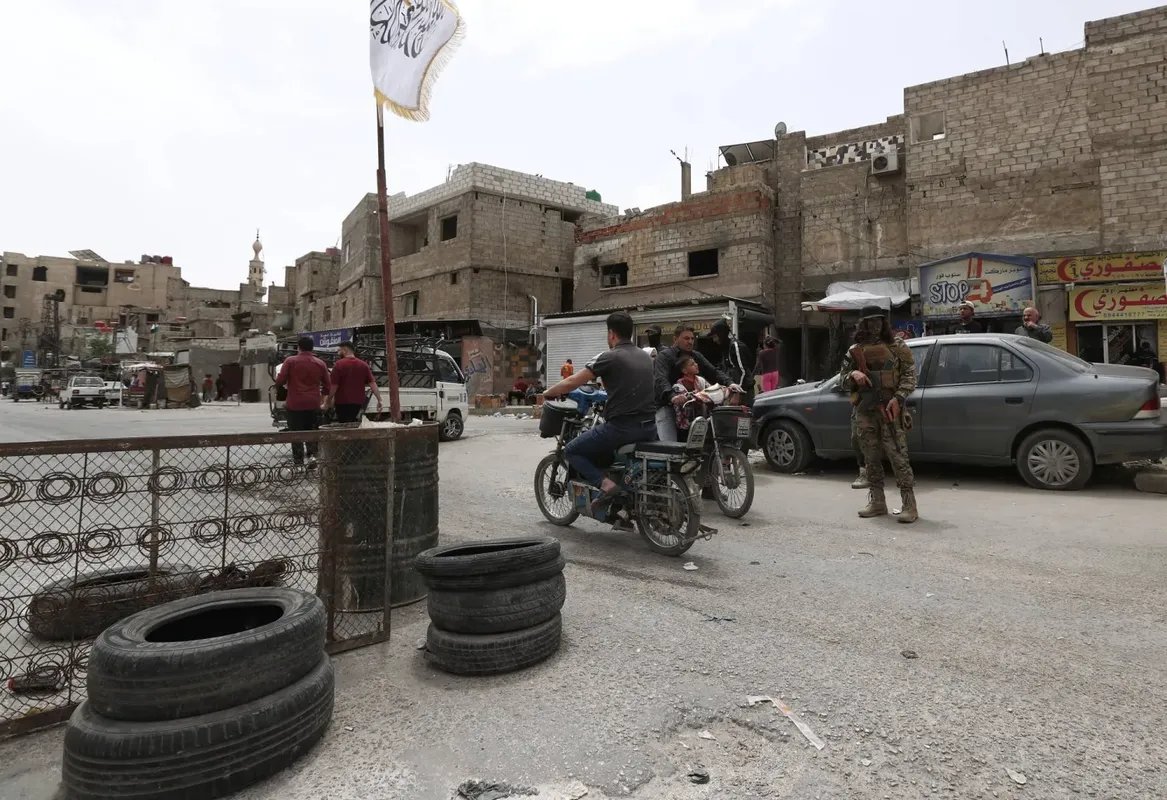 تصعيد خطير: غارات إسرائيلية تستهدف ريف دمشق بالتزامن مع إعلان النظام انتهاء عملية صحنايا الأمنية