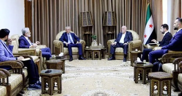 وزير الأوقاف ومجلس الكنائس العالمي يبحثان تعزيز السلم الأهلي والحوار الديني في سوريا