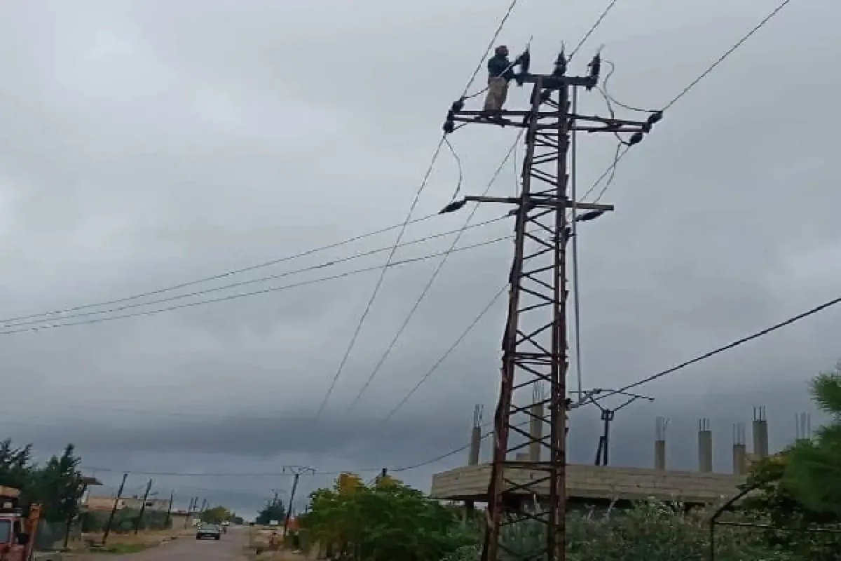 السويداء في الظلام: انقطاع كامل للكهرباء بسبب أعطال متزامنة واشتباكات تعيق الإصلاح