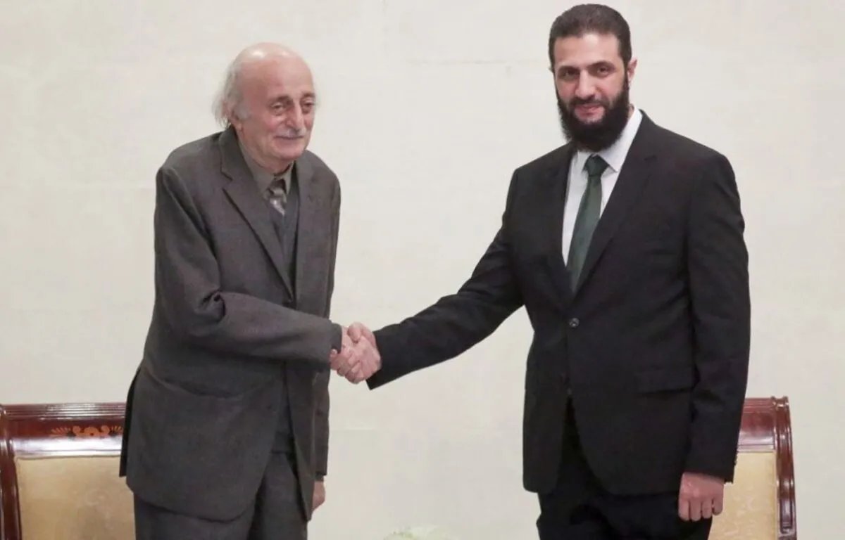 وليد جنبلاط يحذر من مخطط إسرائيلي لاستغلال الدروز في سوريا ويؤكد رفضه للتدخل