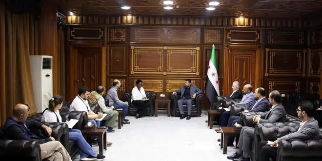 محافظ اللاذقية يبحث مع الأمم المتحدة تعزيز الخدمات الصحية والاجتماعية ودعم المناطق المتضررة