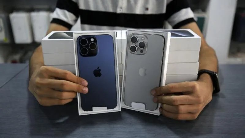 تحول استراتيجي: آبل تنقل تصنيع غالبية هواتف آيفون الموجهة للسوق الأمريكي إلى الهند