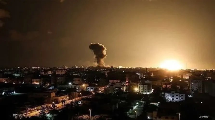 تحذيرات من تصعيد إسرائيلي قرب قصر الشعب بدمشق: هل يشعل فتيل رد سوري غير متوقع؟