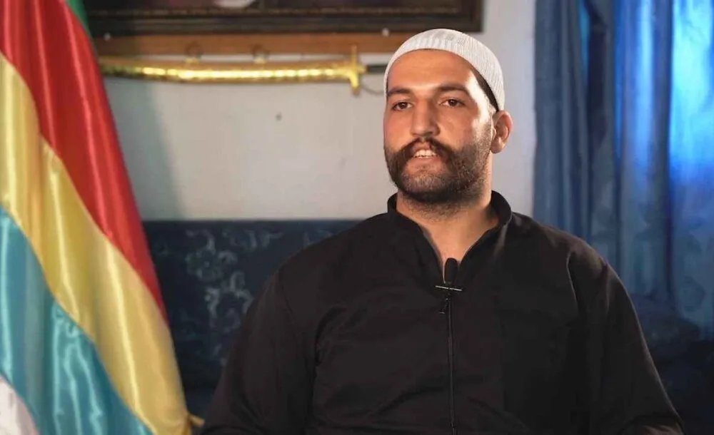 محاولة اغتيال ليث البلعوس تُعيد إلى الواجهة قضية اغتيال والده: هل صُفّي نايف أبو طرابة في سجون الأسد لإخفاء الحقيقة؟